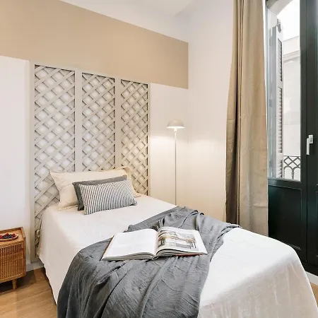 Apartament Acciaroli - 2 Bedrooms And Terrace In Ciutat Vella