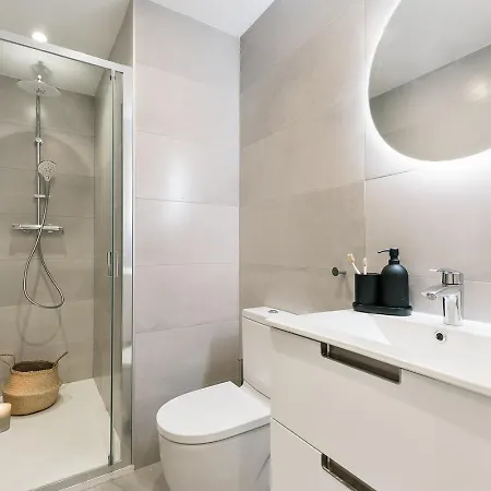 Acciaroli - 2 Bedrooms And Terrace In Ciutat Vella * Barcelona