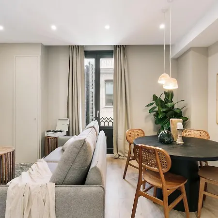 Acciaroli - 2 Bedrooms And Terrace In Ciutat Vella