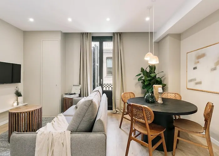 Acciaroli - 2 Bedrooms And Terrace In Ciutat Vella